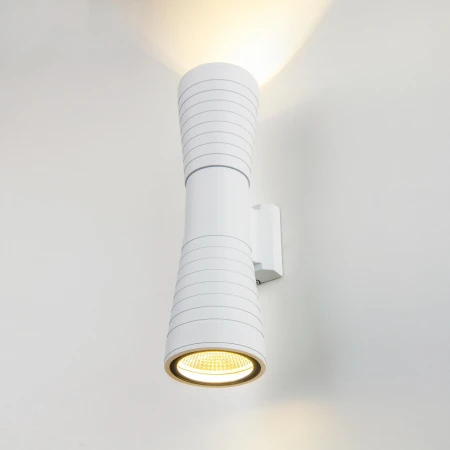 Настенный светодиодный светильник Tube double белый IP54 Elektrostandard 1502 TECHNO LED