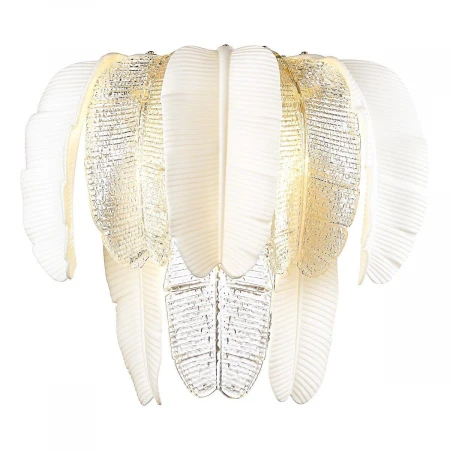 Настенный светильник Wertmark Alexia WE125.03.301